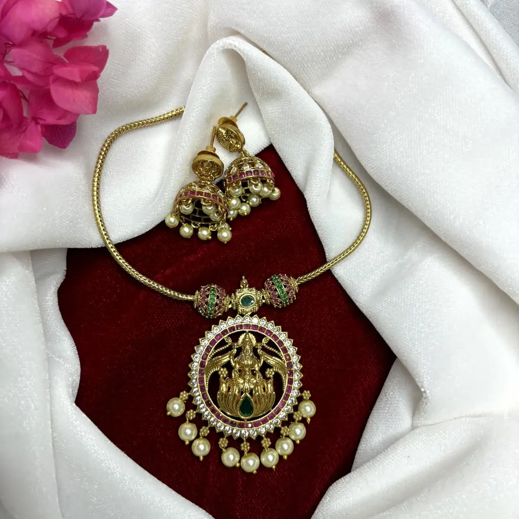 Lakshmi Attigai N0010