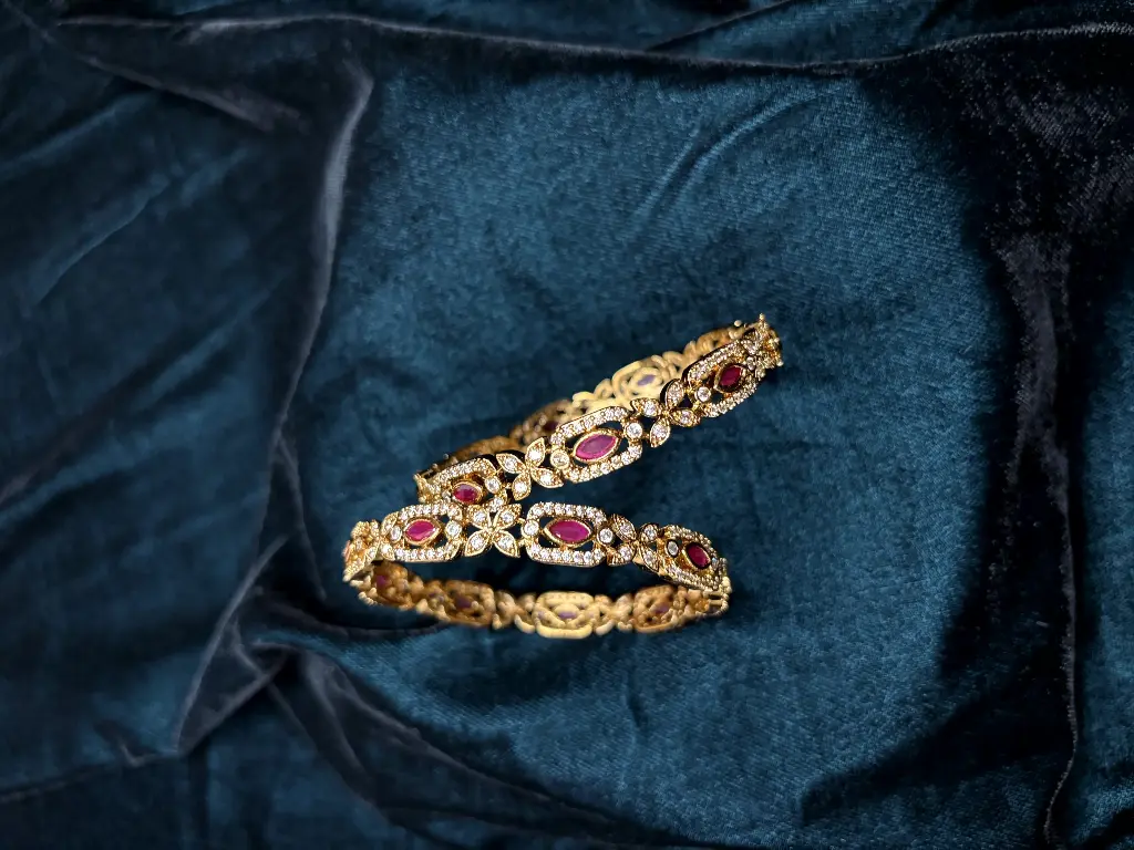 Flower Stone Bangle B0004