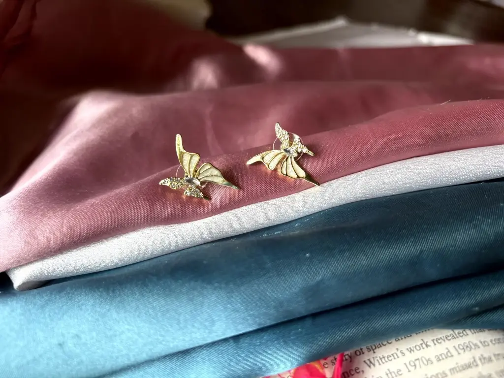 White Butterfly S0027