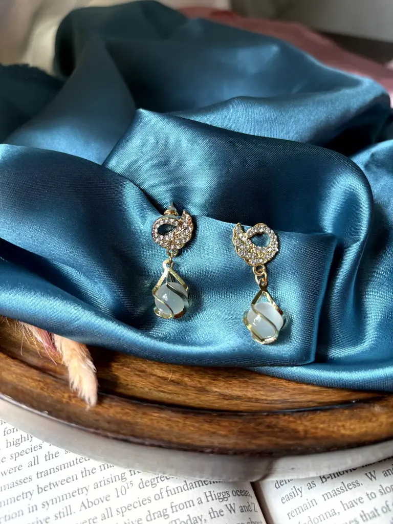 Swam Drop Earring S0031