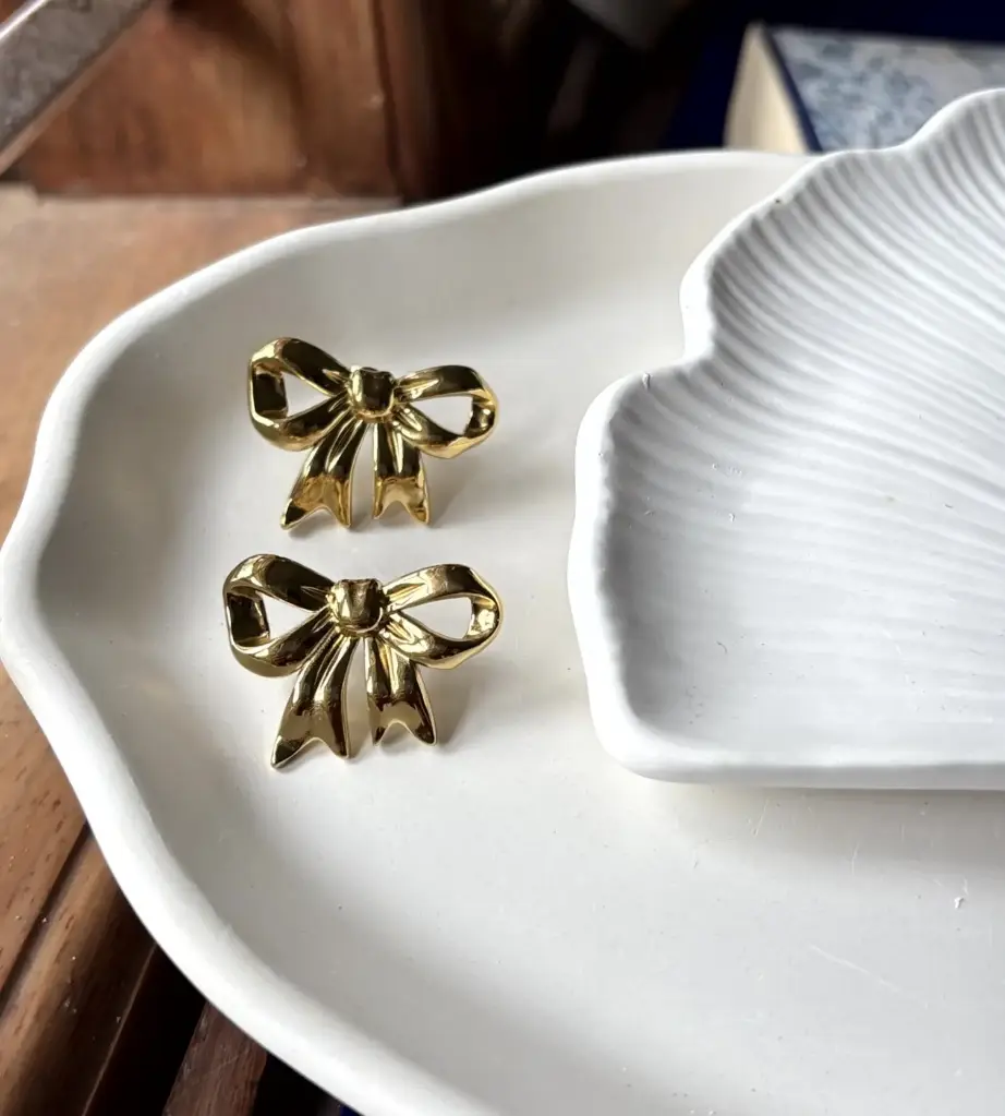 Goldy Bow Hoop WE0003