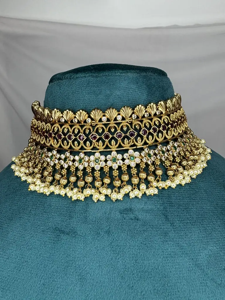 Traditional Flower Chocker C0005