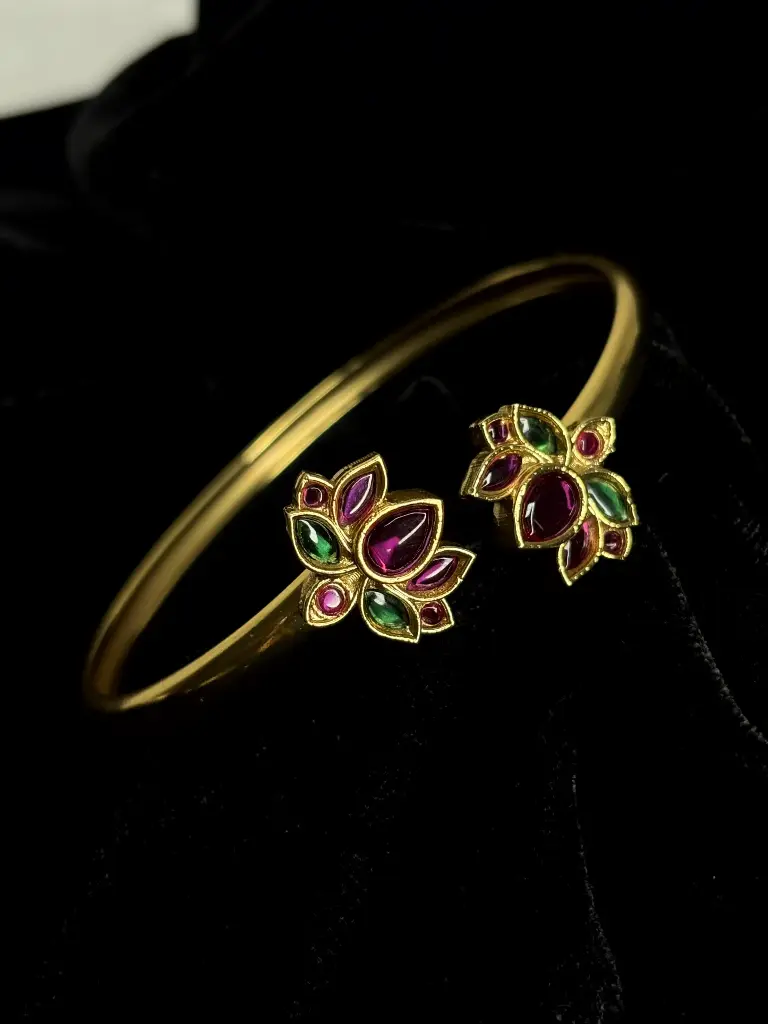 Lotus Kada Bangle B0014