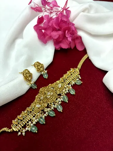 Verde Elegance Lakshmi Chocker C0002