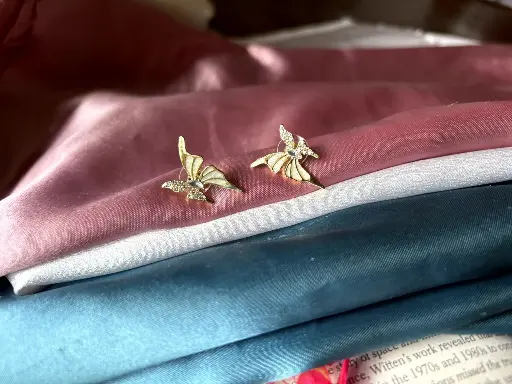 White Butterfly S0027