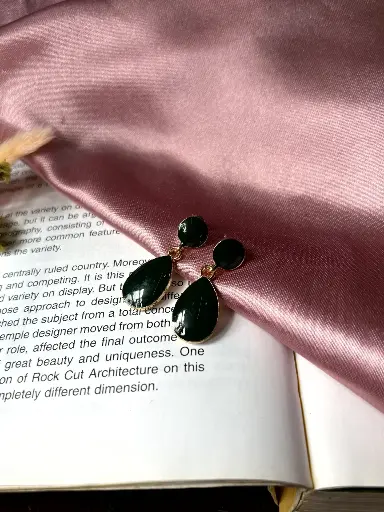 Dark Green Tear Drop S0035