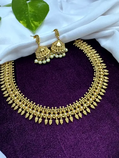 Mulla Poov necklace N0031