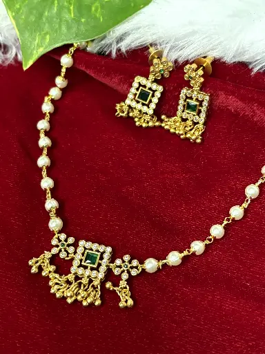 Simple Pearl Square Necklace N0033