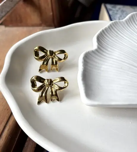Goldy Bow Hoop WE0003