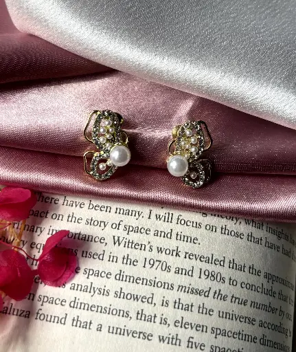 Pearl Butterfly S0054
